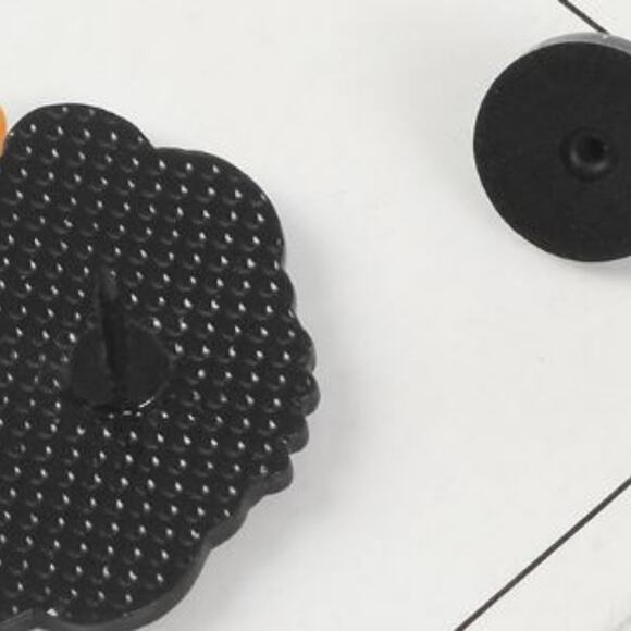 Zombie Donut Pin Brooch Halloween - Picture 3 of 3